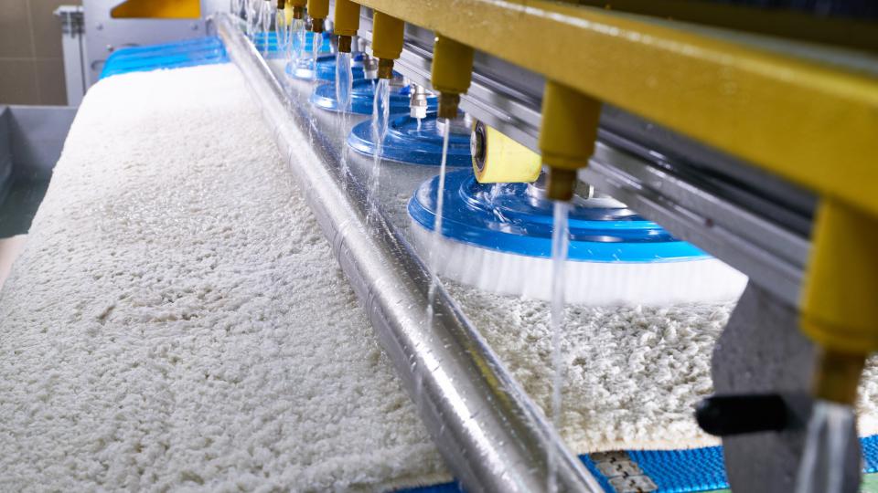 Konya Nuroğlu Halı Yıkama Fabrikası ve Profesyonel Hizmet